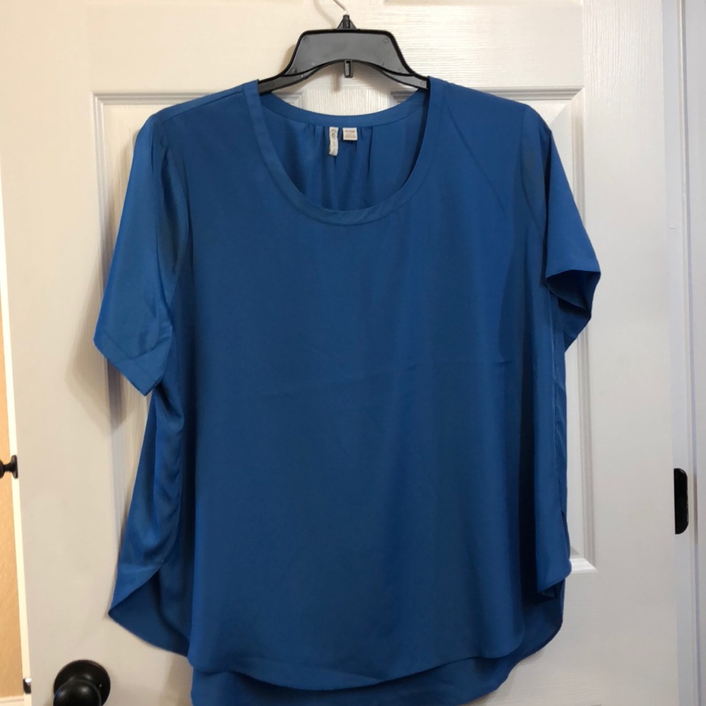 Plus size blouse
